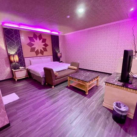 Pingtung Huang Xing Motel المظهر الخارجي الصورة