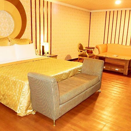 Pingtung Huang Xing Motel المظهر الخارجي الصورة