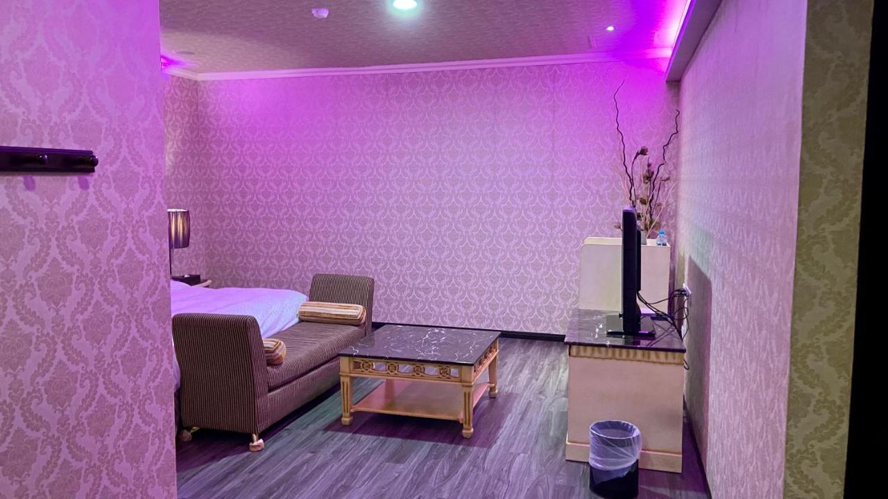Pingtung Huang Xing Motel المظهر الخارجي الصورة