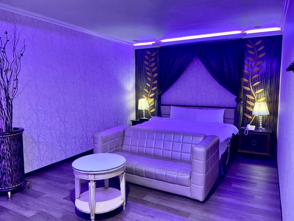 Pingtung Huang Xing Motel المظهر الخارجي الصورة