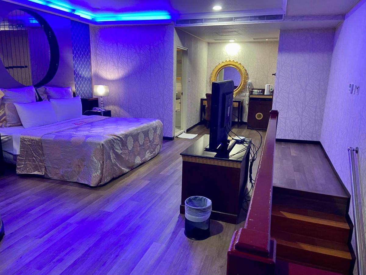 Pingtung Huang Xing Motel المظهر الخارجي الصورة