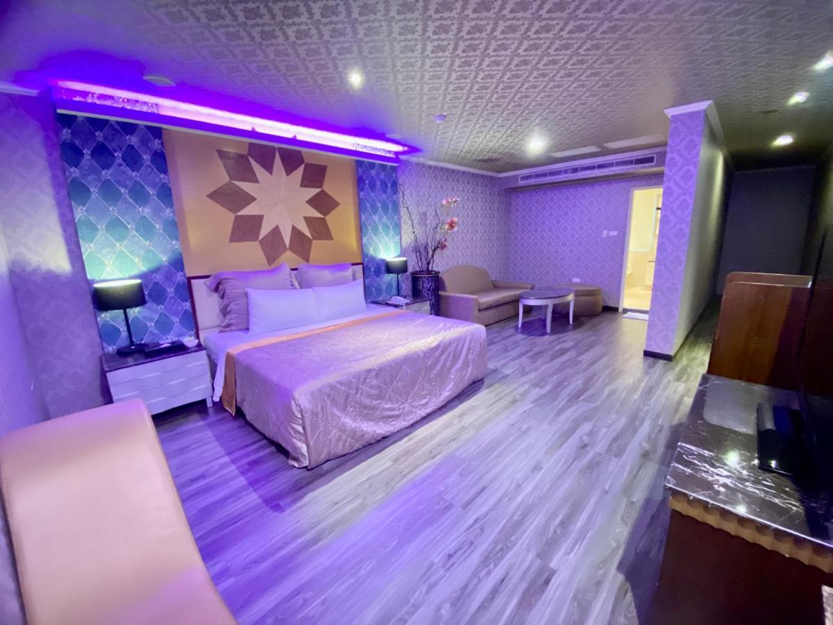Pingtung Huang Xing Motel المظهر الخارجي الصورة