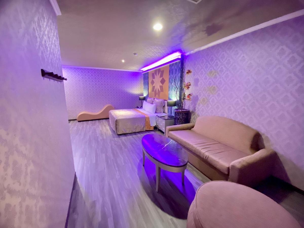 Pingtung Huang Xing Motel المظهر الخارجي الصورة