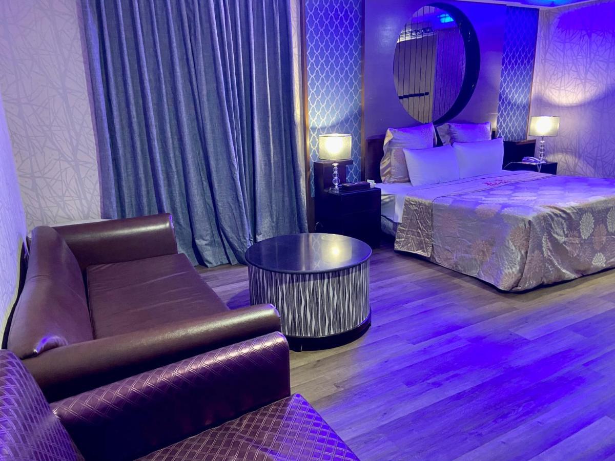 Pingtung Huang Xing Motel المظهر الخارجي الصورة