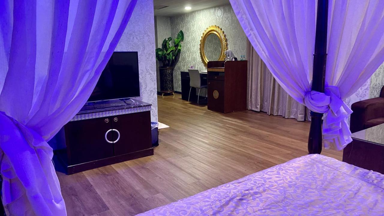 Pingtung Huang Xing Motel المظهر الخارجي الصورة