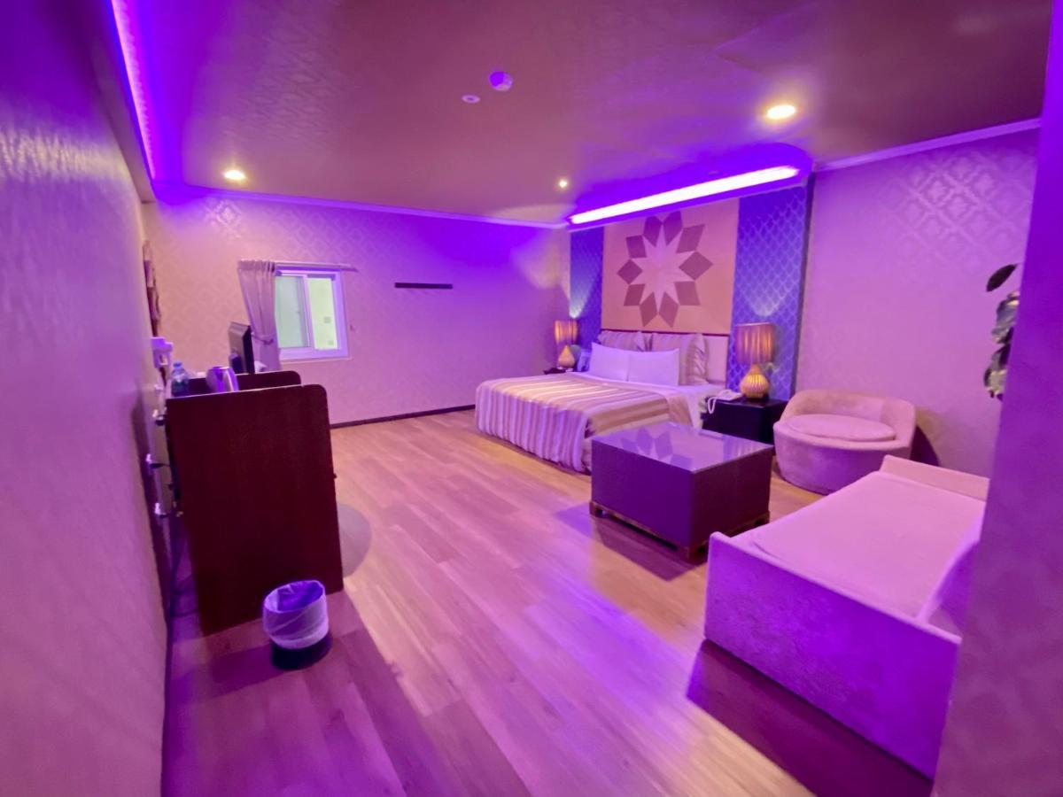 Pingtung Huang Xing Motel المظهر الخارجي الصورة