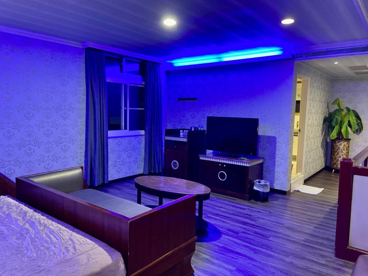 Pingtung Huang Xing Motel المظهر الخارجي الصورة