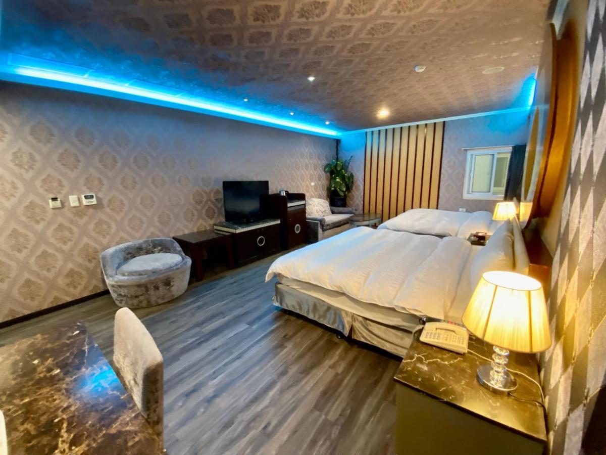 Pingtung Huang Xing Motel المظهر الخارجي الصورة